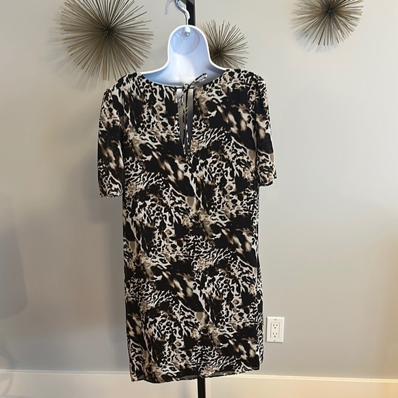 Kensie Animal Print Short Sleeve Dress - Picture 3 of 5